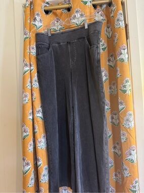 HALARA Charcoal Gray Wide-Leg Pull-On Pants